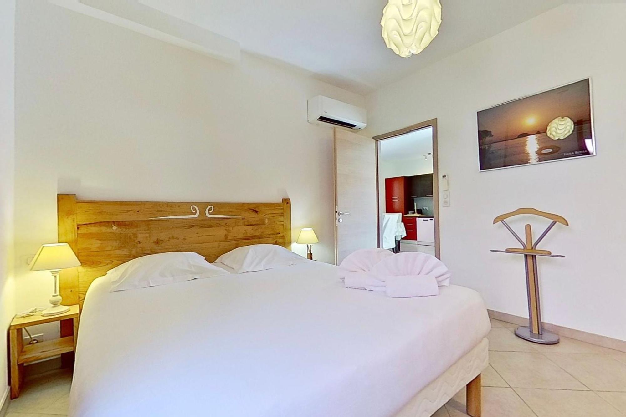 Villas Cala Corsa - 3 Et 4 Chambres - Cala Rossa Porto-Vecchio - Villas Entierement Climatisees Avec Piscine Chauffee Partagee Et Piscines Privees - Internet Gratuit Dış mekan fotoğraf